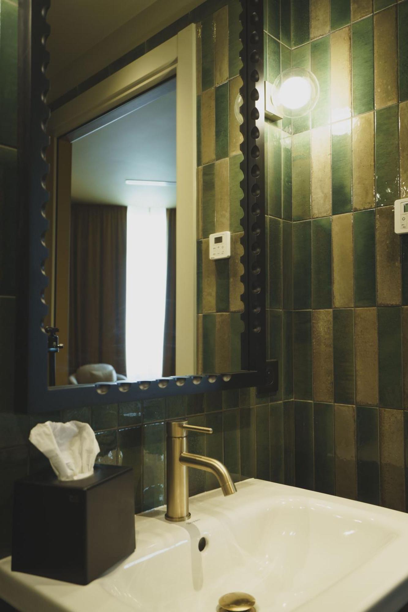 Gounod Fully Renovated Hotel